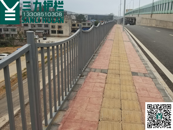 贵阳东纵线弧形边坡道路 护栏