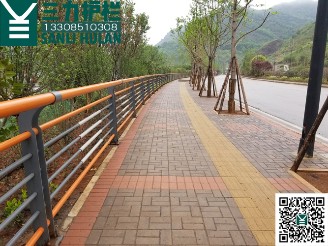 六盘水大河经济开发区景观道路 护栏